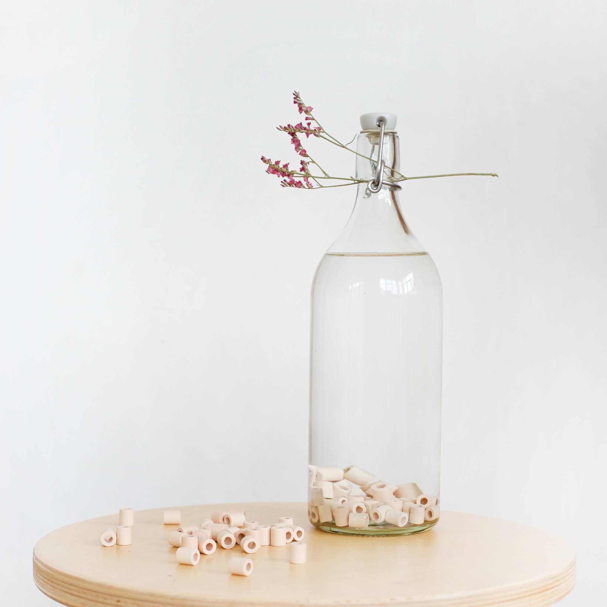 Perles de céramique Roses | Boîte de 15 – Image 4